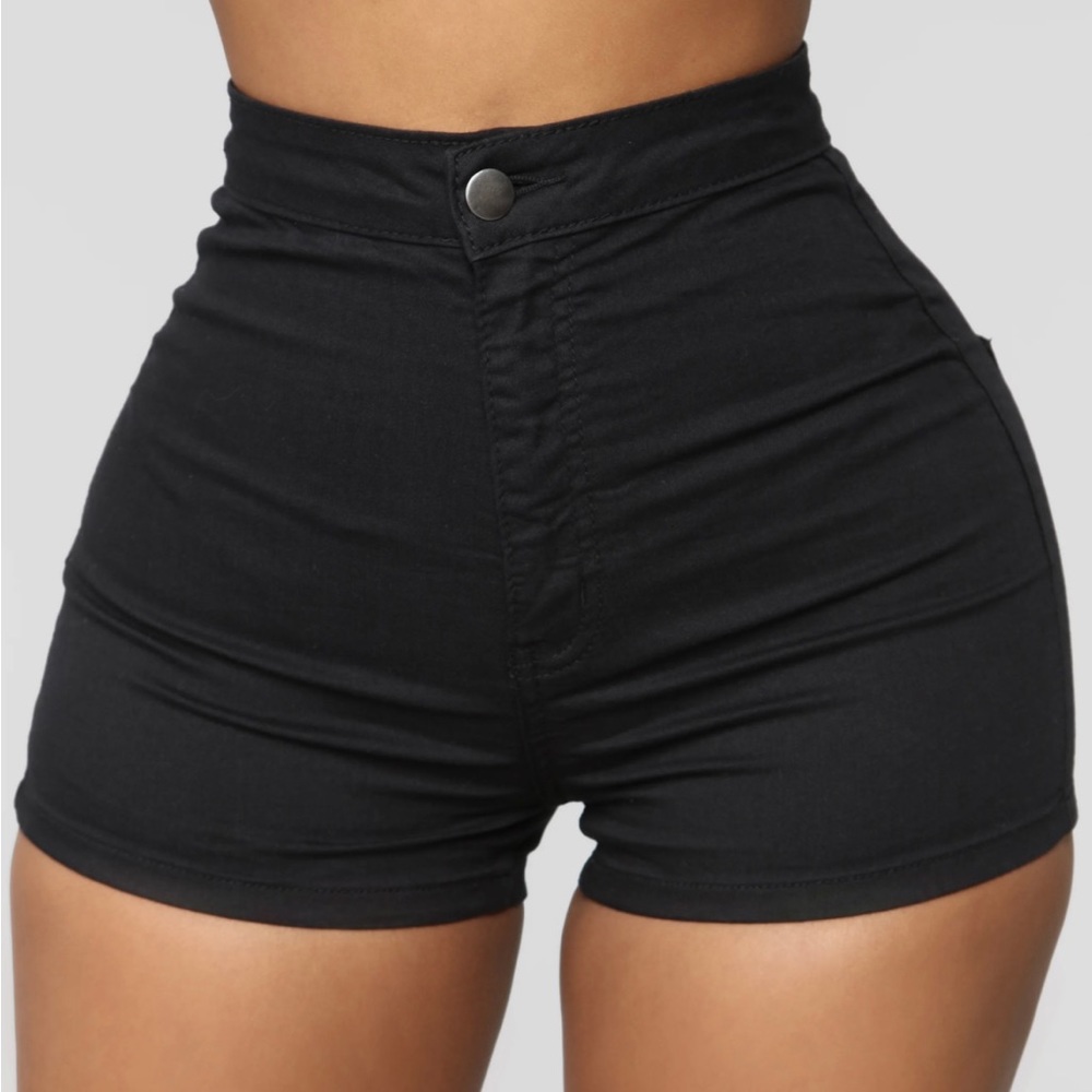 Fashion Nova | Won’t Stop Denim Shorts | Size: 7 | Black